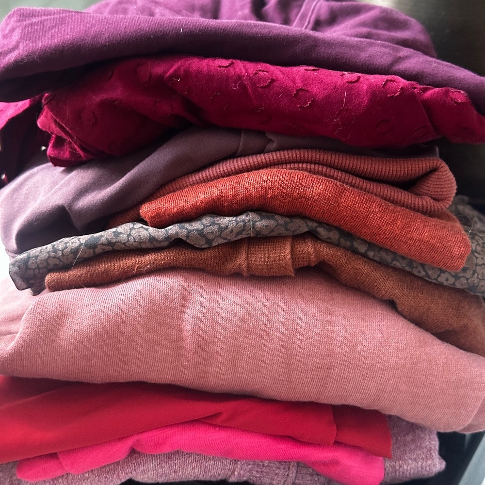11 Tops Bundle: Cherry, Berry, Terra Cotta Tops